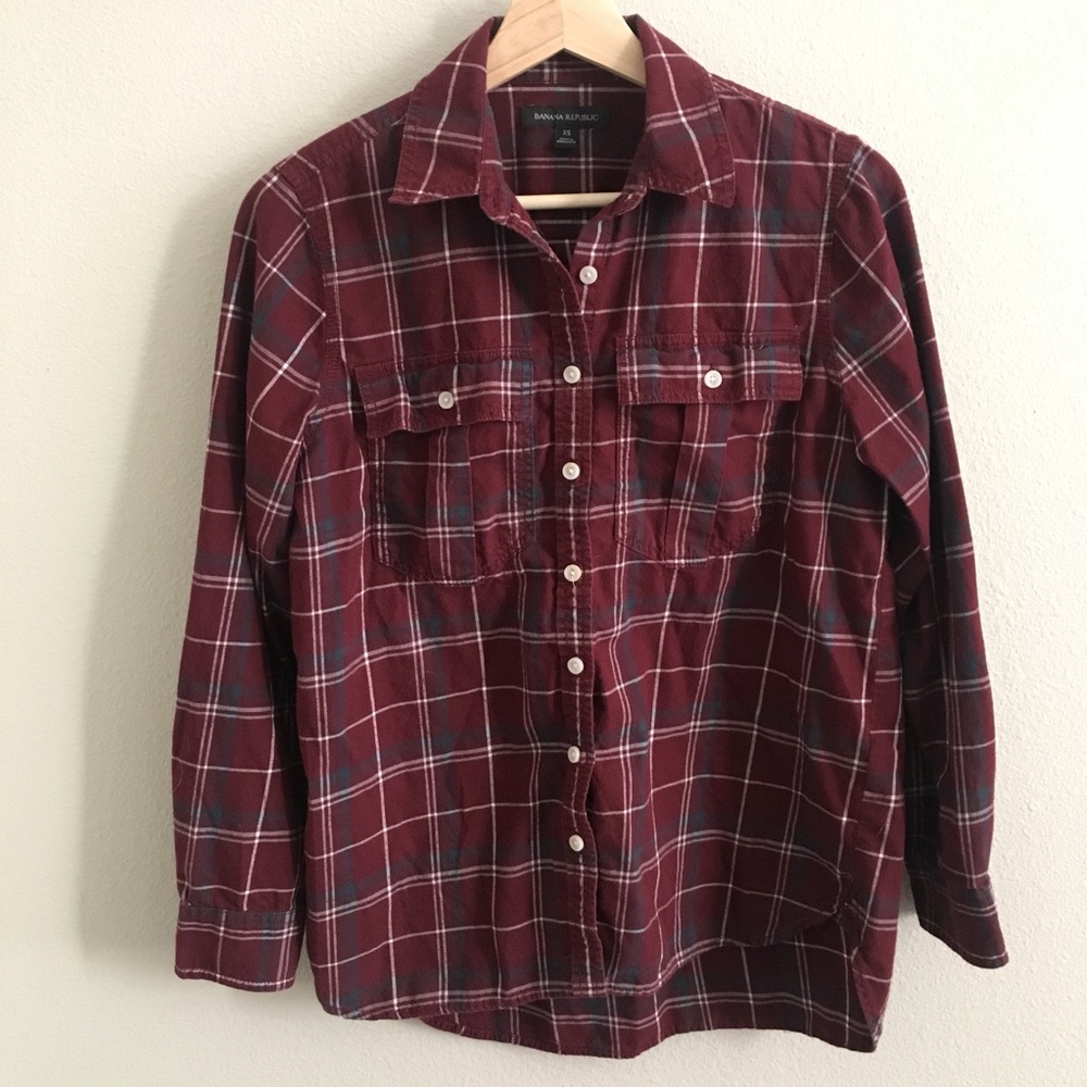 Banana Republic plaid button down — women’s